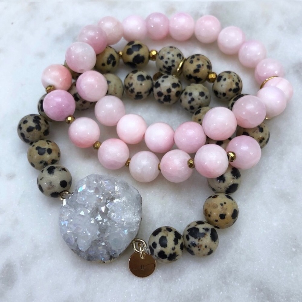 🎉5XHP🎉 Dalmatian Druzy Stretch Bracelet